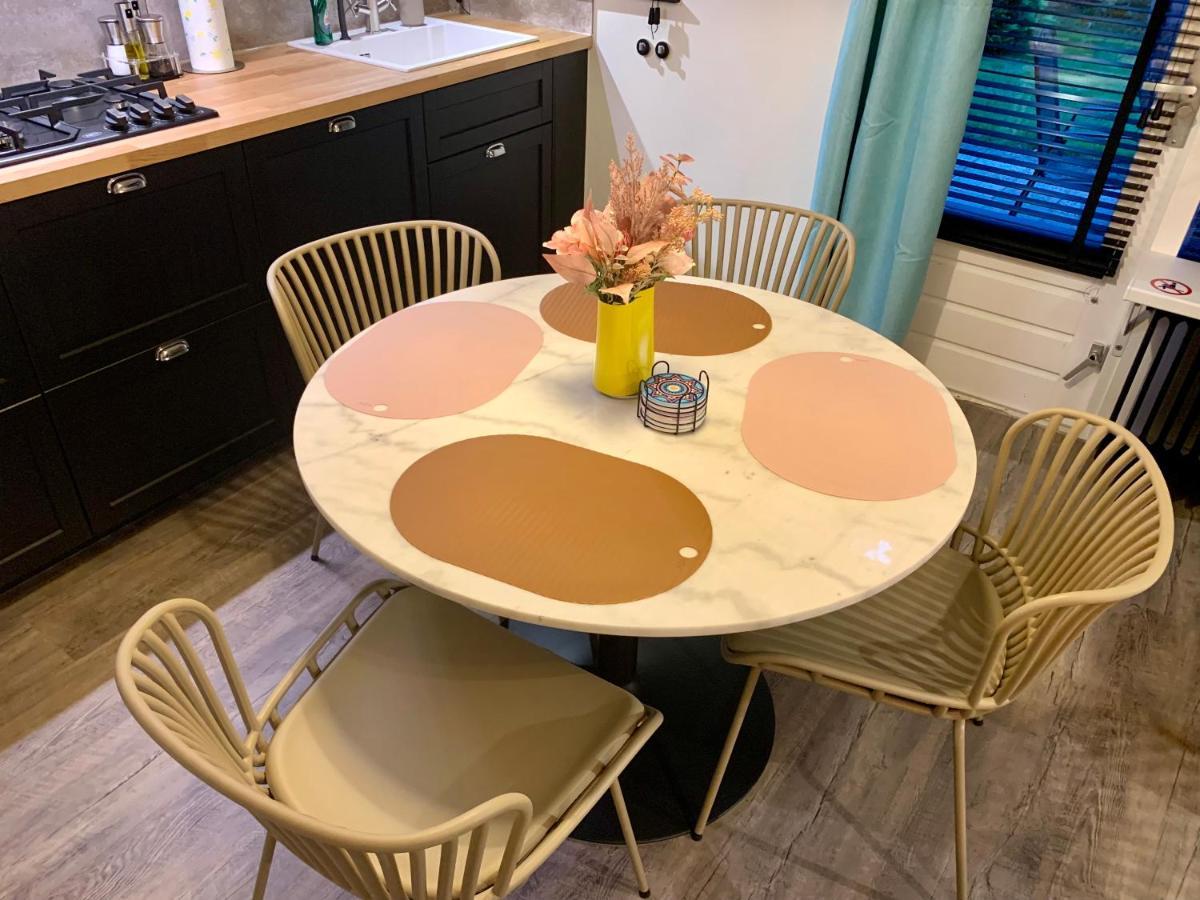 Holiday home Rode Bosuil: Thuiskomen Op De Veluwe!